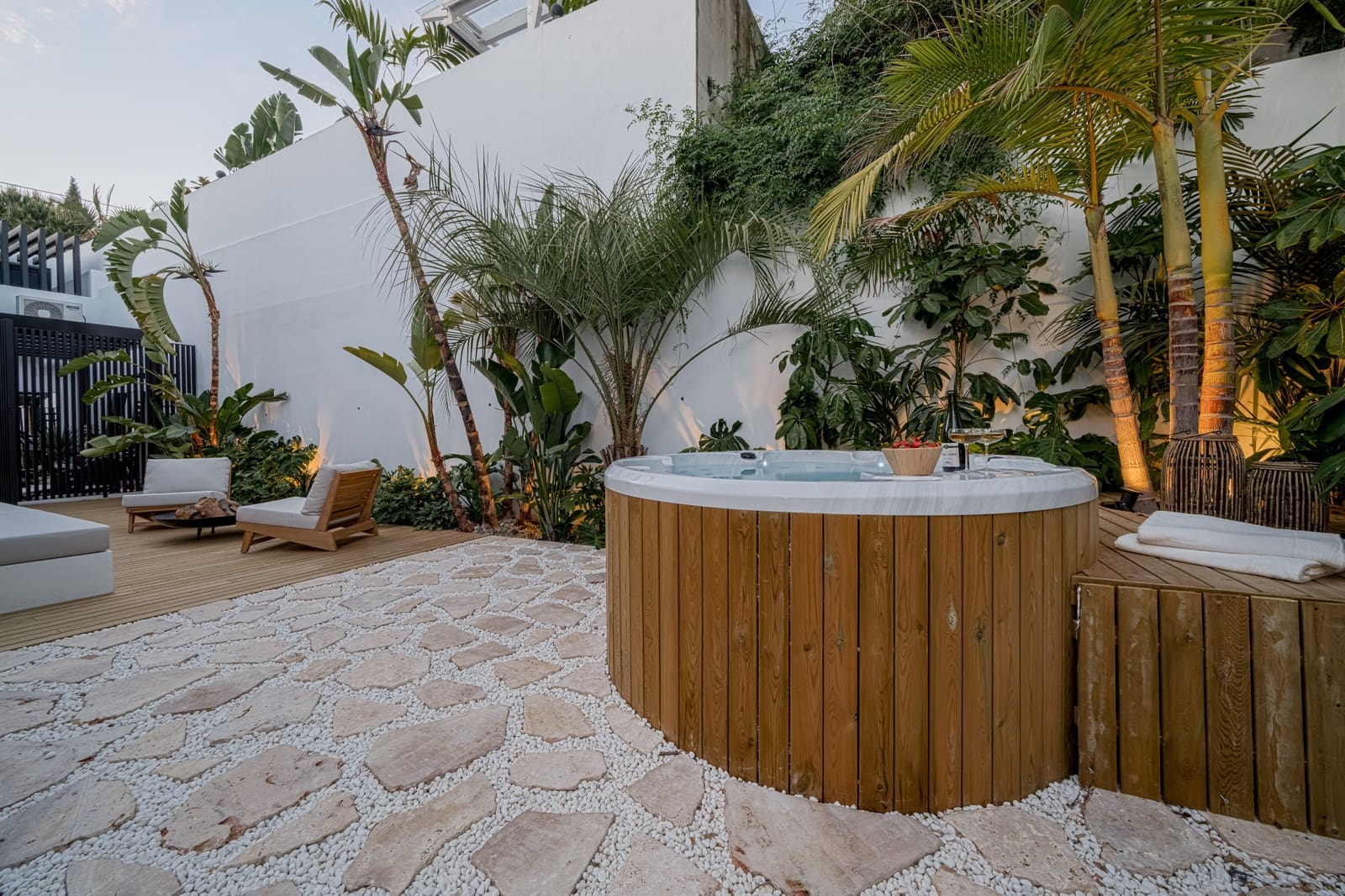 4 soveværelse Villa til salg i Marbella med swimmingpool garage - € 2.995.000 (Ref: 9725997)