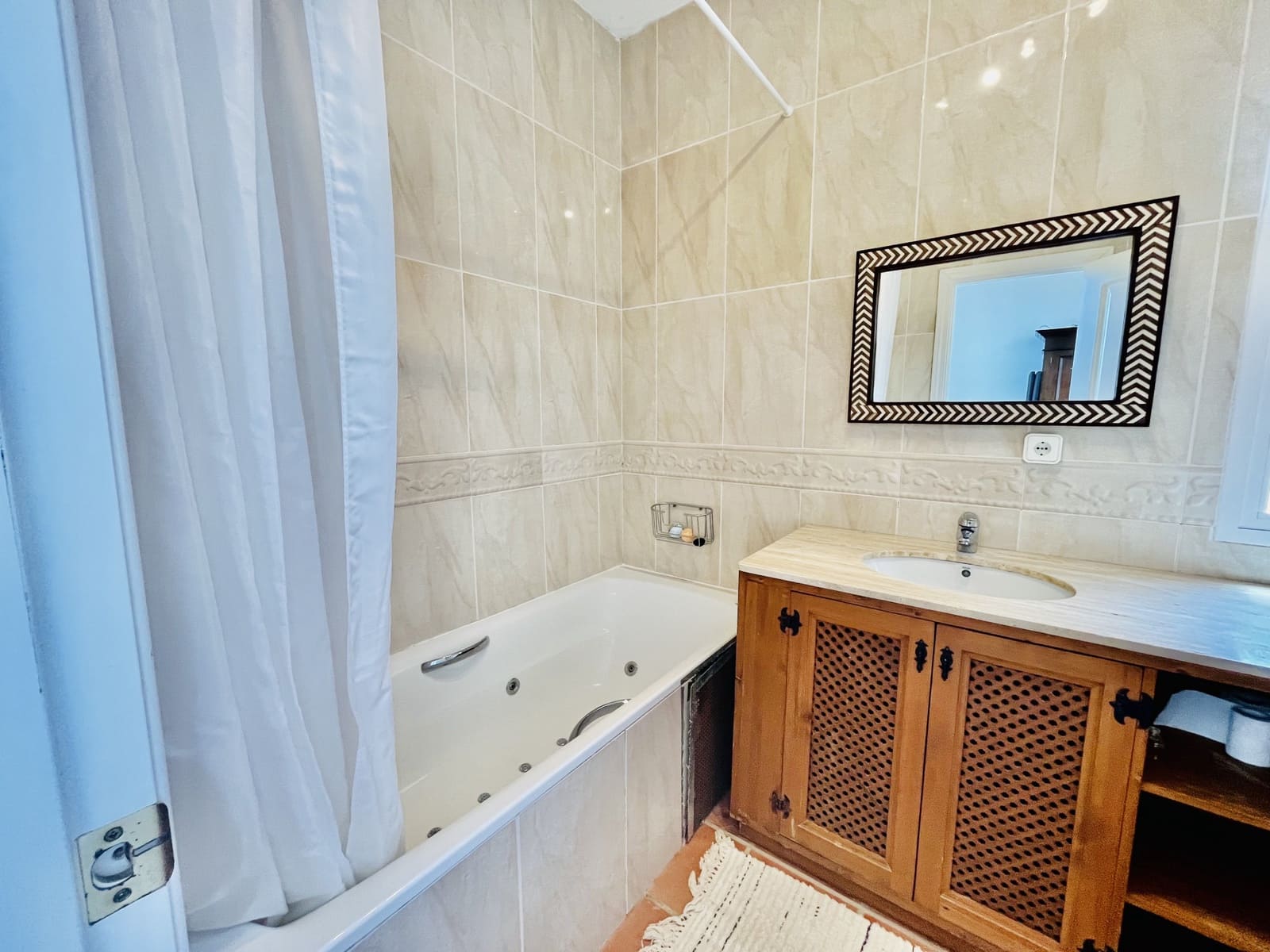 5 chambre Villa/Maison à vendre à Sotogrande avec piscine garage - 1 080 000 € (Ref: 9725998)