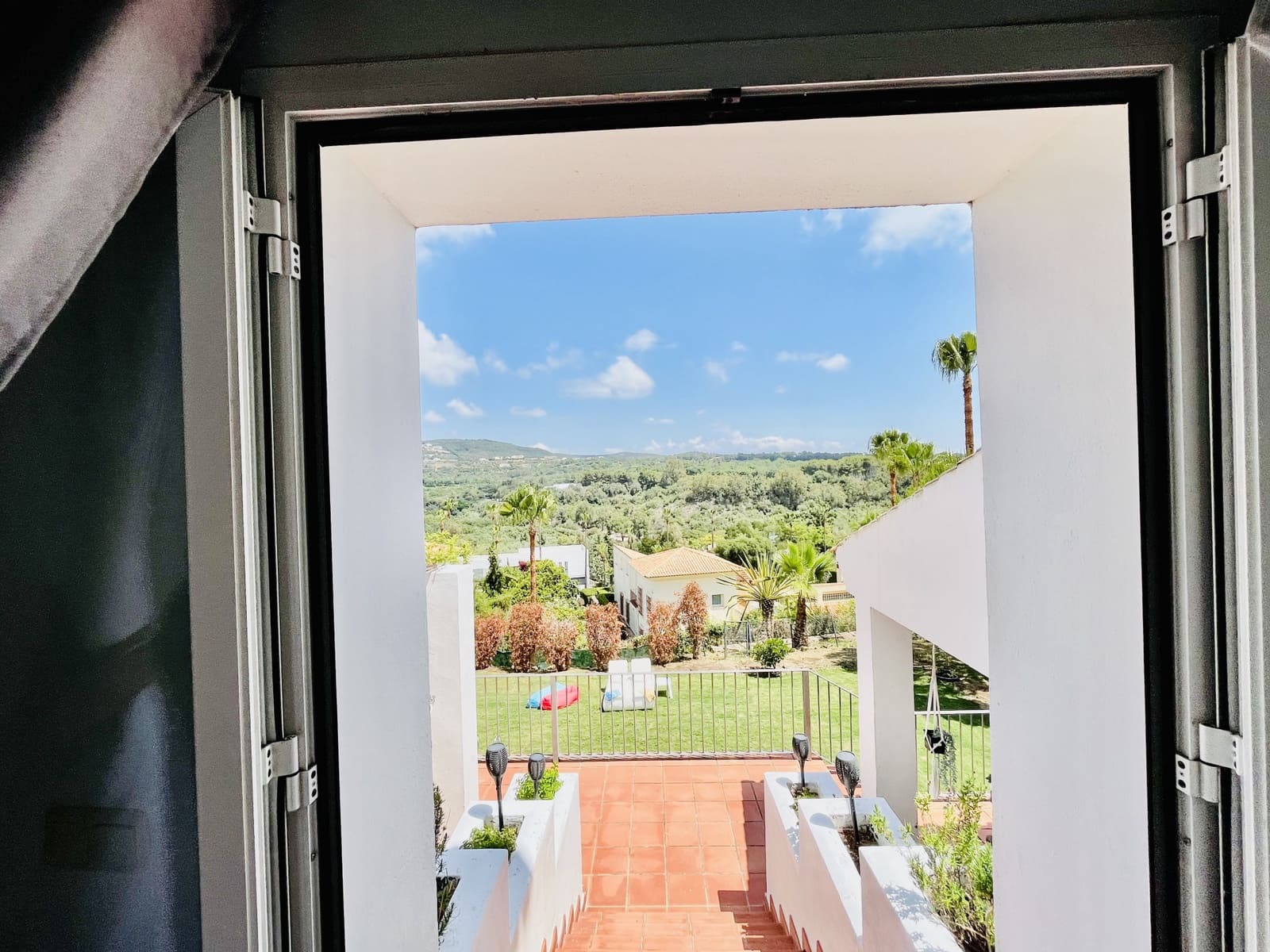 5 chambre Villa/Maison à vendre à Sotogrande avec piscine garage - 1 080 000 € (Ref: 9725998)