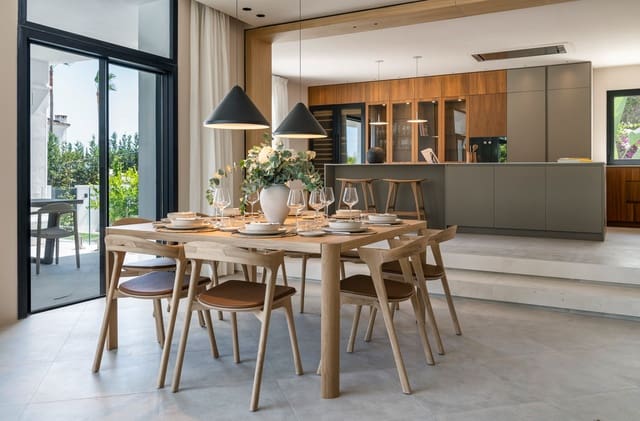 6 slaapkamer Villa te koop in Marbella met zwembad garage - € 4.895.000 (Ref: 9726013)