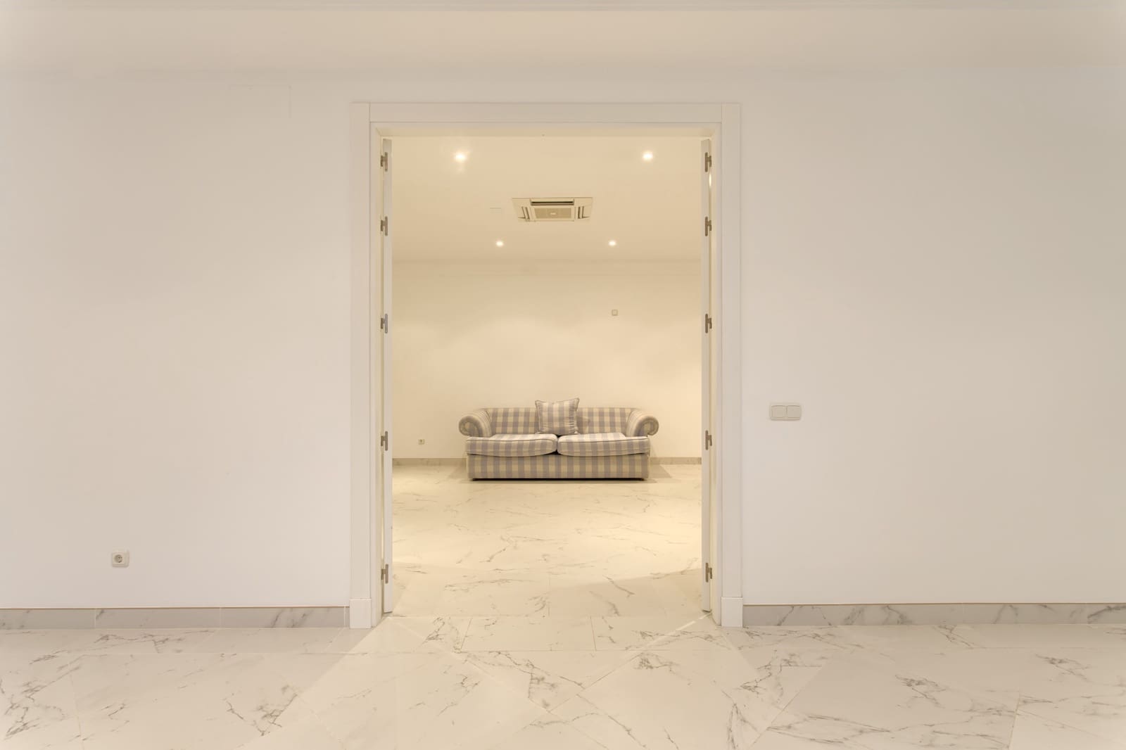 8 soveværelse Villa til salg i Los Flamingos med swimmingpool garage - € 3.999.500 (Ref: 9726020)