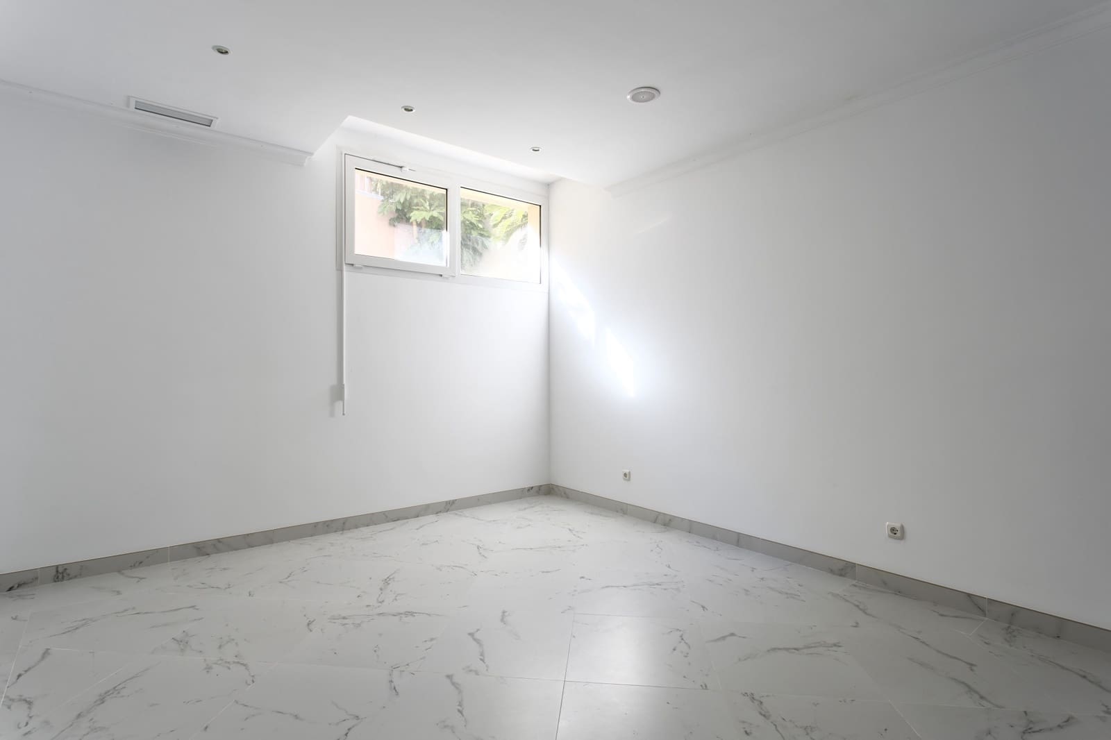 8 soveværelse Villa til salg i Los Flamingos med swimmingpool garage - € 3.999.500 (Ref: 9726020)