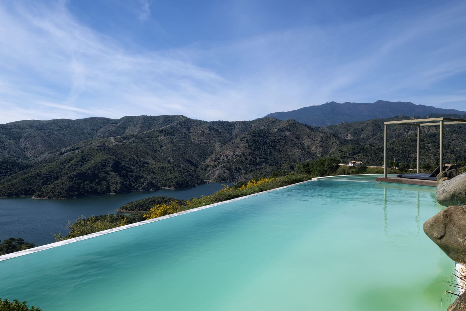 Chalet de 5 habitaciones en Istán en venta con piscina garaje - 3.495.000 € (Ref: 9726021)