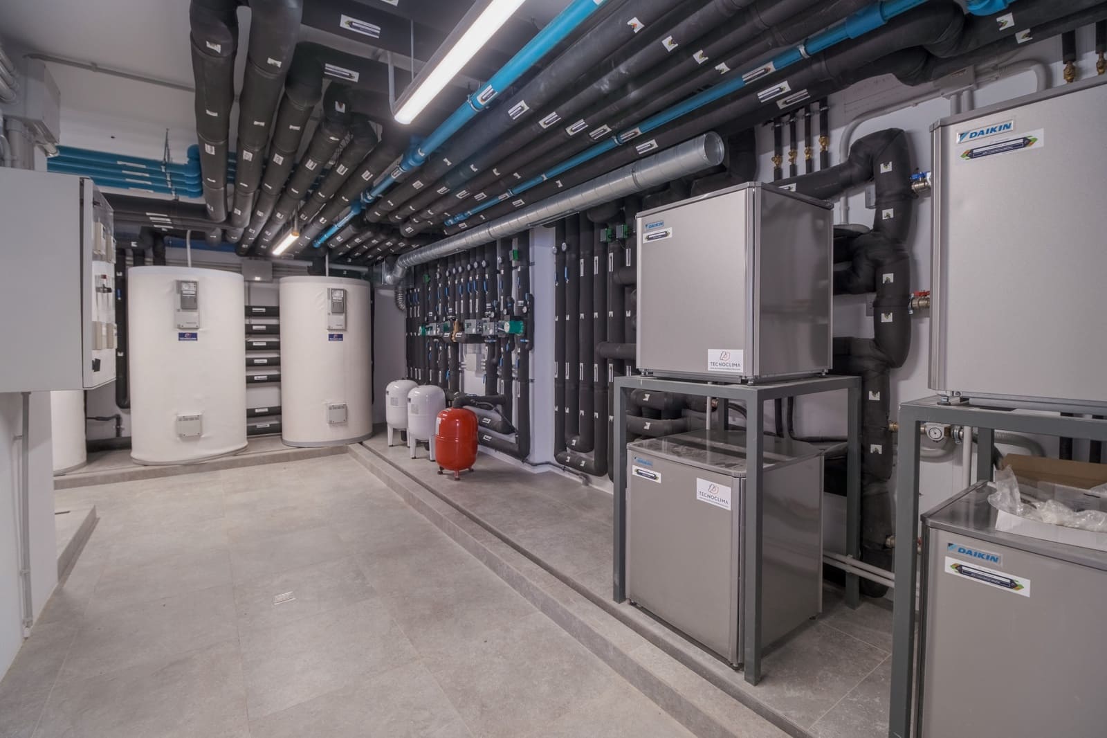 12 bedroom Villa for sale in Marbella with pool garage - € 12,700,000 (Ref: 9726026)