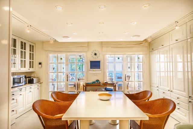 7 soveværelse Villa til salg i Mijas med swimmingpool garage - € 2.950.000 (Ref: 9726030)