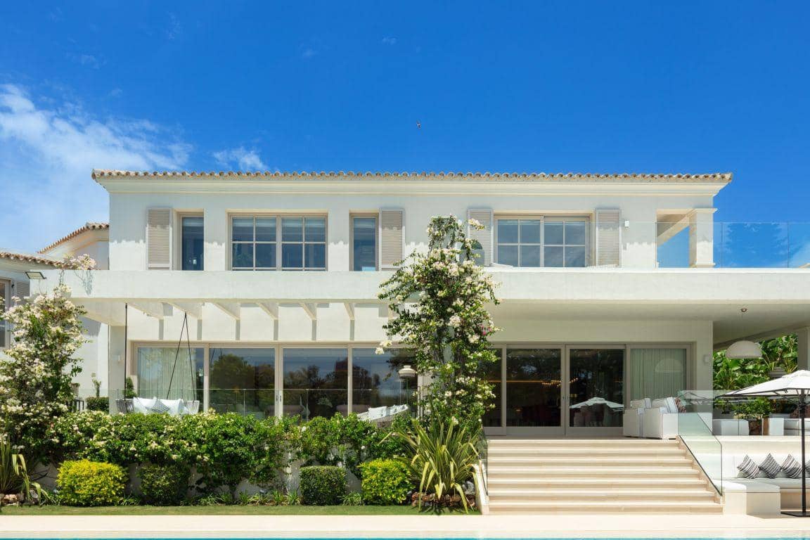 Chalet de 6 habitaciones en Marbella en venta con piscina garaje - 9.680.000 € (Ref: 9726032)