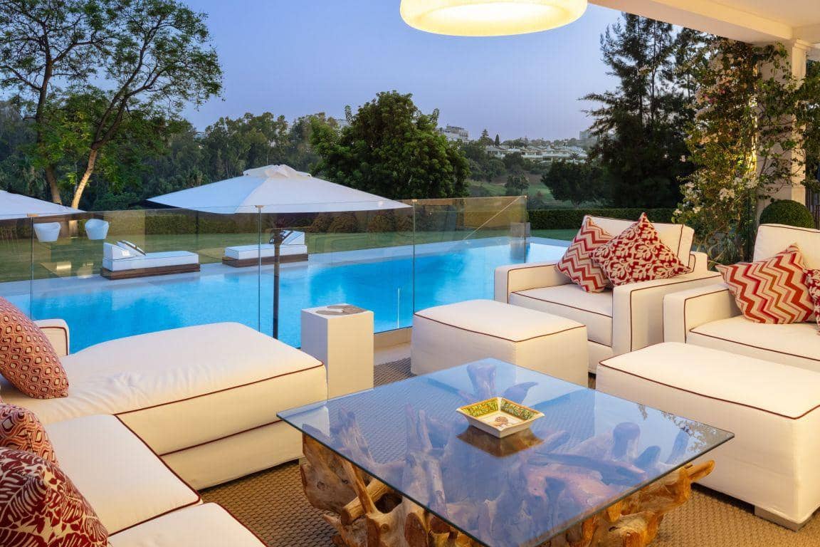 Chalet de 6 habitaciones en Marbella en venta con piscina garaje - 9.680.000 € (Ref: 9726032)