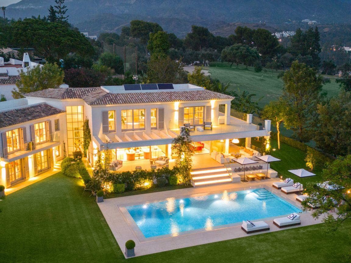 Chalet de 6 habitaciones en Marbella en venta con piscina garaje - 9.680.000 € (Ref: 9726032)