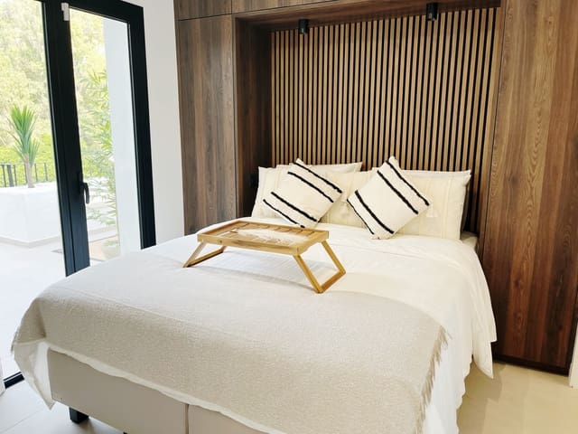 3 sovrum Takvåning till salu i Marbella med pool - 699 000 € (Ref: 9726033)