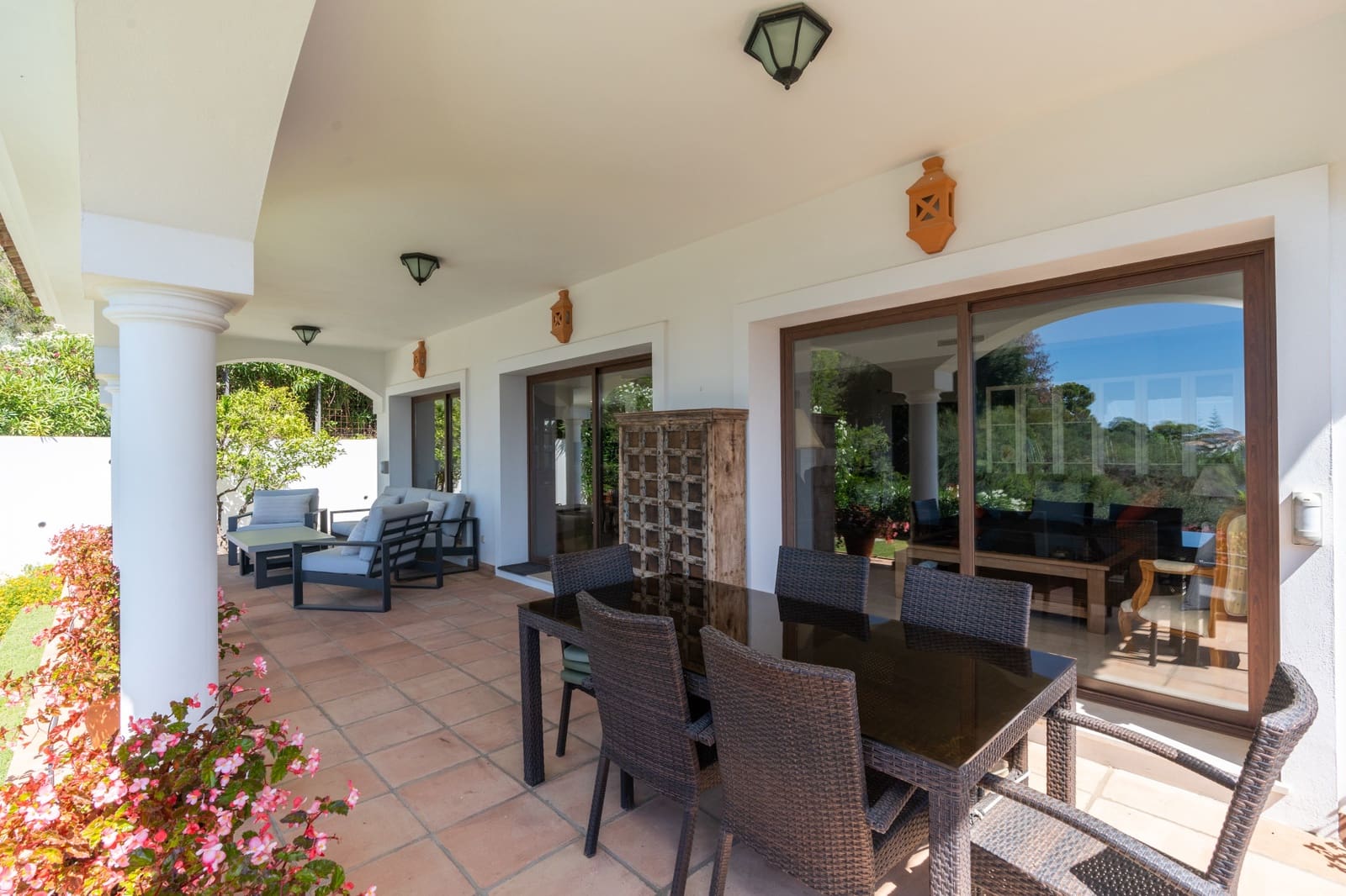 4 soveværelse Villa til salg i Marbella med swimmingpool garage - € 1.995.000 (Ref: 9726039)