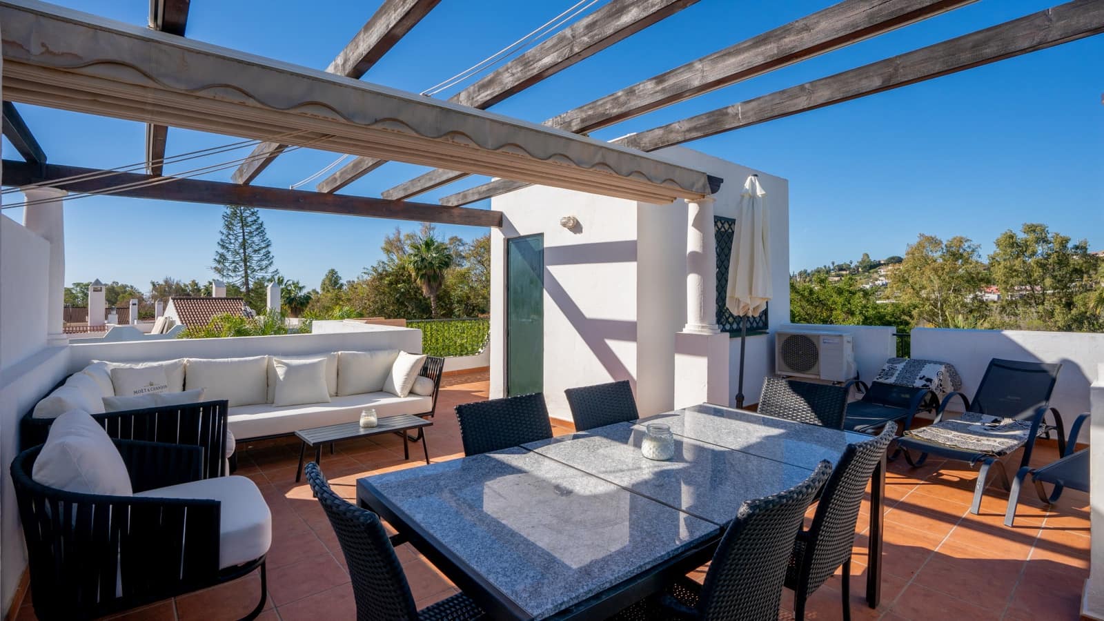 3 quarto Moradia para venda em Marbella com piscina garagem - 520 000 € (Ref: 9726044)