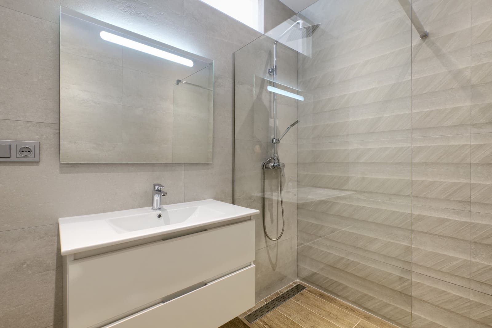 3 chambre Appartement à vendre à Estepona avec piscine garage - 719 000 € (Ref: 9726049)