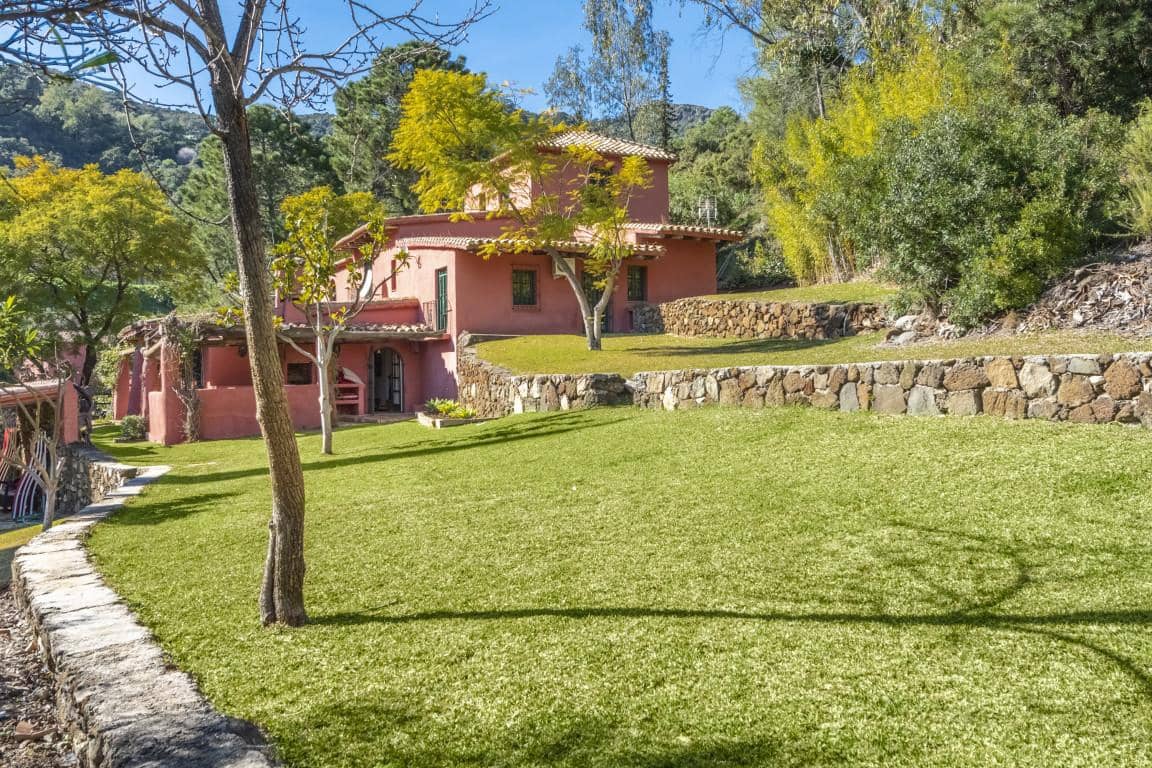 5 Zimmer Villa zu verkaufen in Marbella mit Pool Garage - 2.395.000 € (Ref: 9726058)