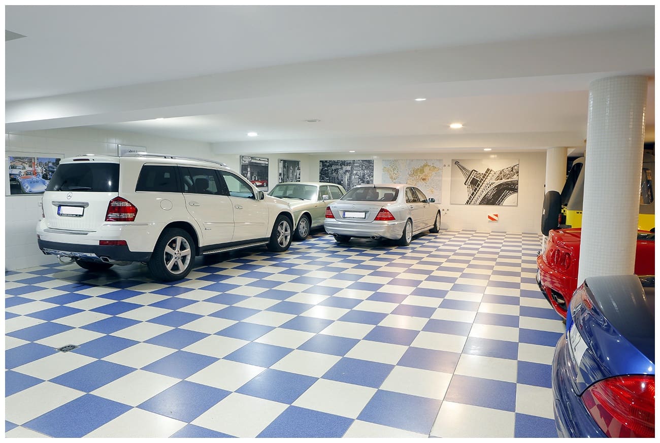 6 Zimmer Villa zu verkaufen in Nueva Andalucia mit Pool Garage - 8.500.000 € (Ref: 9726062)