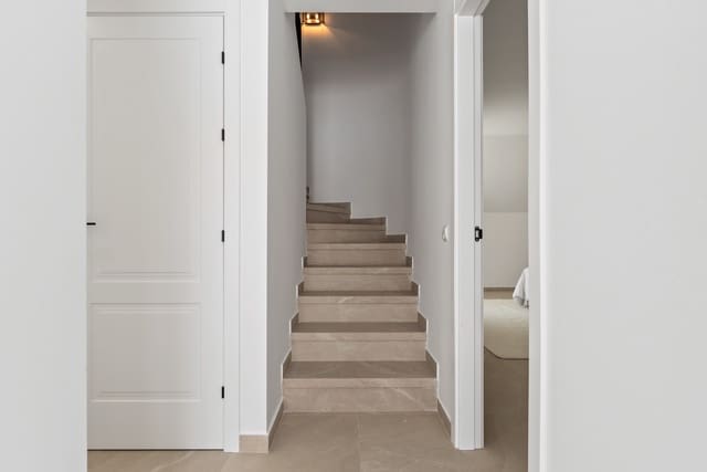 3 soveværelse Lejlighed til salg i Marbella med swimmingpool garage - € 1.075.000 (Ref: 9726067)