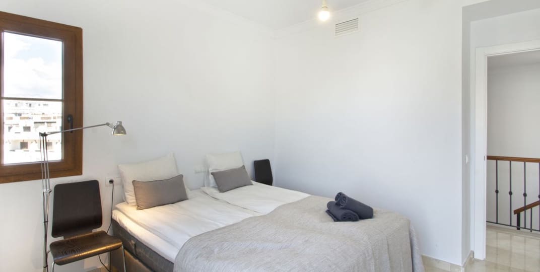 4 quarto Moradia para venda em Marbella com piscina garagem - 815 000 € (Ref: 9726073)