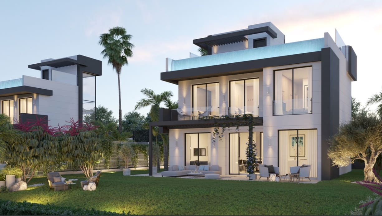 3 sypialnia Willa na sprzedaż w Marbella z basenem garażem - 1 118 000 € (Ref: 9726081)