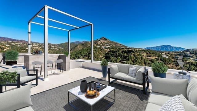 5 bedroom Villa for sale in Marbella with pool garage - € 2,450,000 (Ref: 9726100)