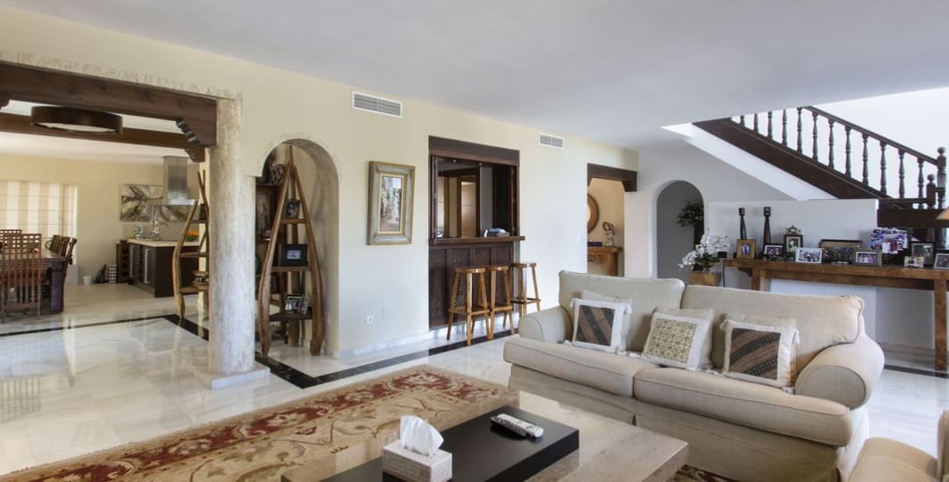 5 bedroom Villa for sale in Marbella with pool garage - € 3,500,000 (Ref: 9726137)