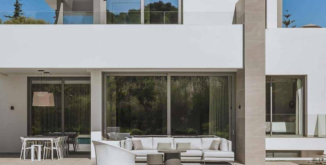 5 sypialnia Willa na sprzedaż w Marbella z basenem garażem - 2 295 000 € (Ref: 9726142)