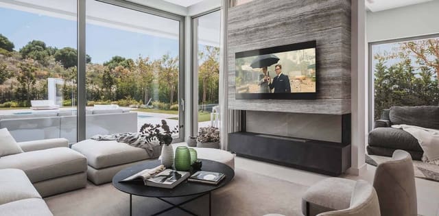 5 sypialnia Willa na sprzedaż w Marbella z basenem garażem - 2 295 000 € (Ref: 9726142)