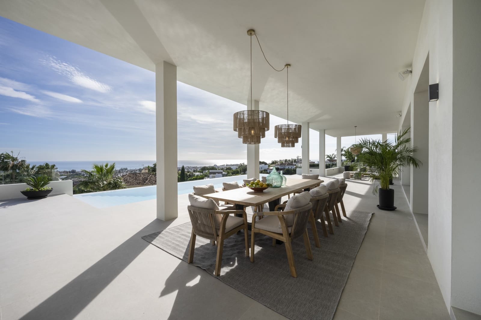 6 bedroom Villa for sale in Marbella with pool garage - € 9,950,000 (Ref: 9726147)