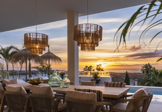 6 bedroom Villa for sale in Marbella with pool garage - € 9,950,000 (Ref: 9726147)