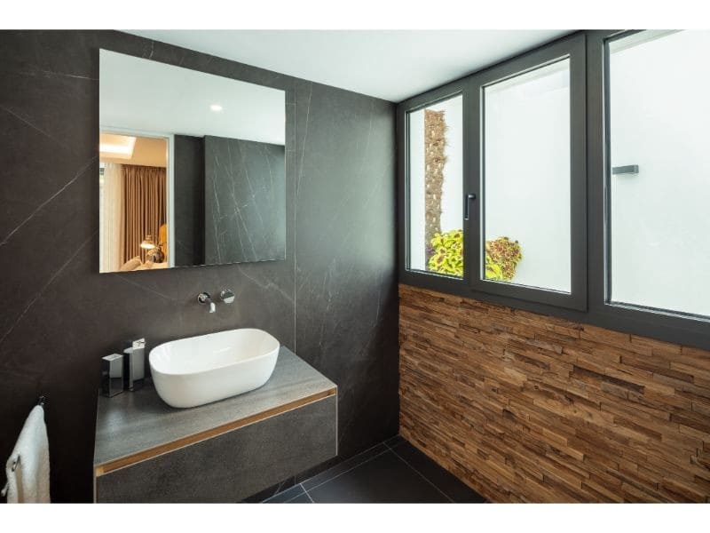 Chalet de 4 habitaciones en Marbella en venta con garaje - 9.695.000 € (Ref: 9758847)