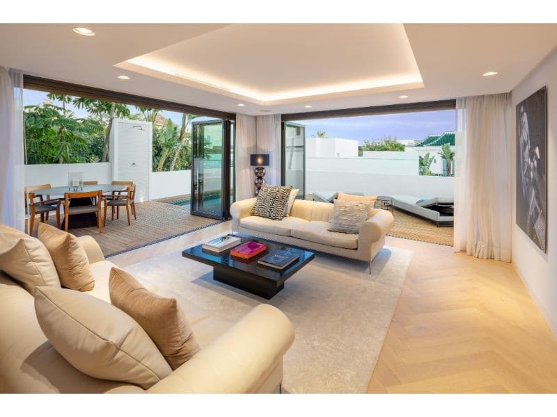Chalet de 4 habitaciones en Marbella en venta con garaje - 9.695.000 € (Ref: 9758847)