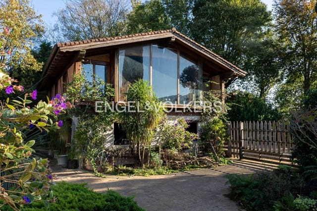 6 soveværelse Finca/Landehus til salg i Urnieta med garage - € 1.415.000 (Ref: 9092613)