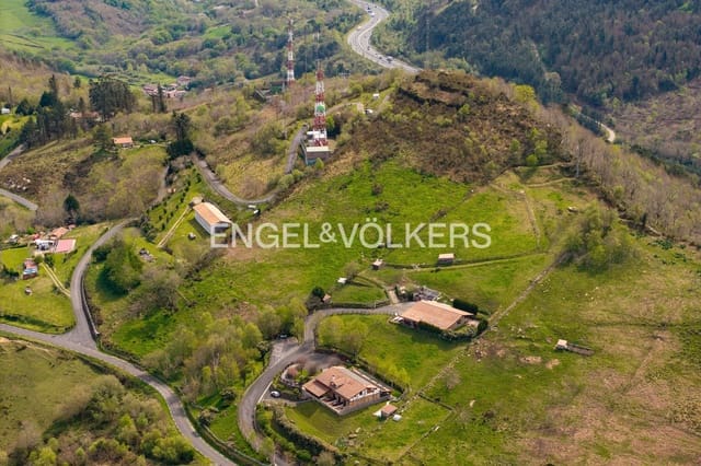 Building Plot for sale in Donostia-San Sebastián - € 175,000 (Ref: 9092649)