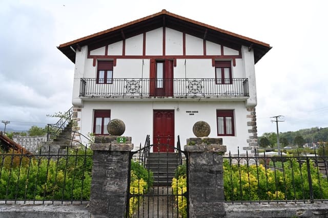 8 sypialnia Apartament na sprzedaż w Hondarribia - 2 500 000 € (Ref: 9092658)