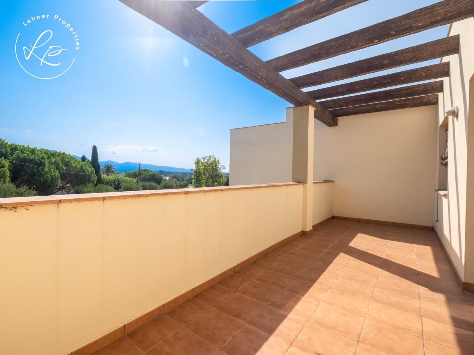 5 chambre Villa/Maison Mitoyenne à vendre à Pedret i Marza avec garage - 450 000 € (Ref: 10015596)
