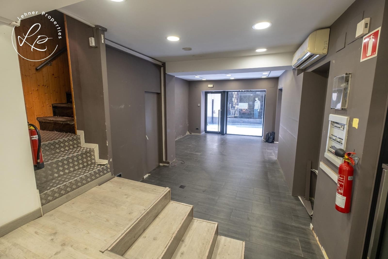 6 bedroom Commercial for sale in Olot - € 130,000 (Ref: 10015597)