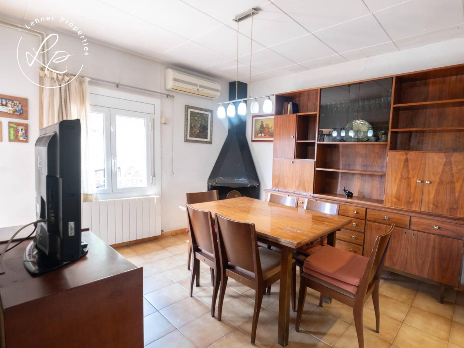 6 chambre Villa/Maison à vendre à Olot avec garage - 990 000 € (Ref: 10041144)