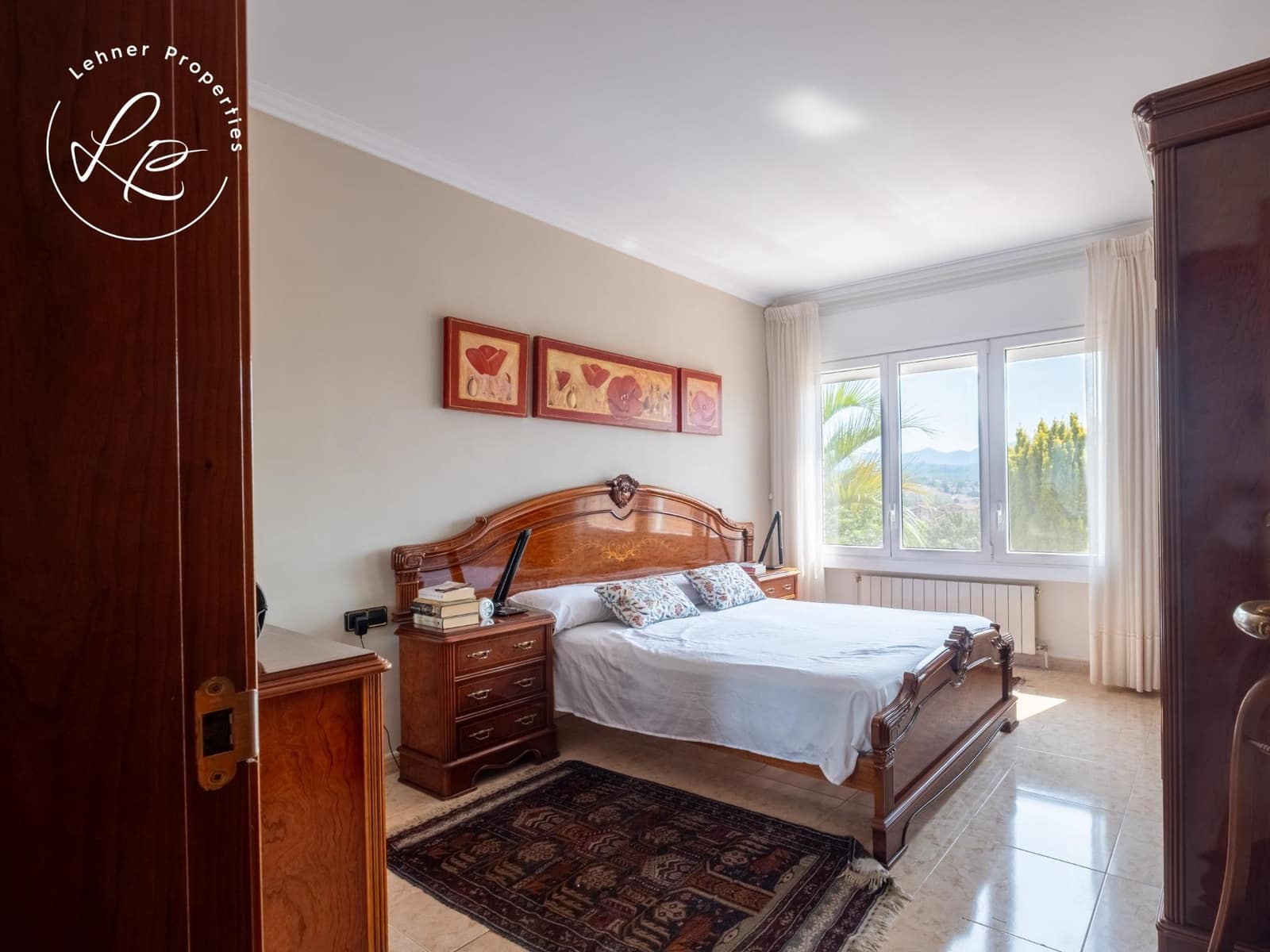 6 chambre Villa/Maison à vendre à Olot avec garage - 990 000 € (Ref: 10041144)