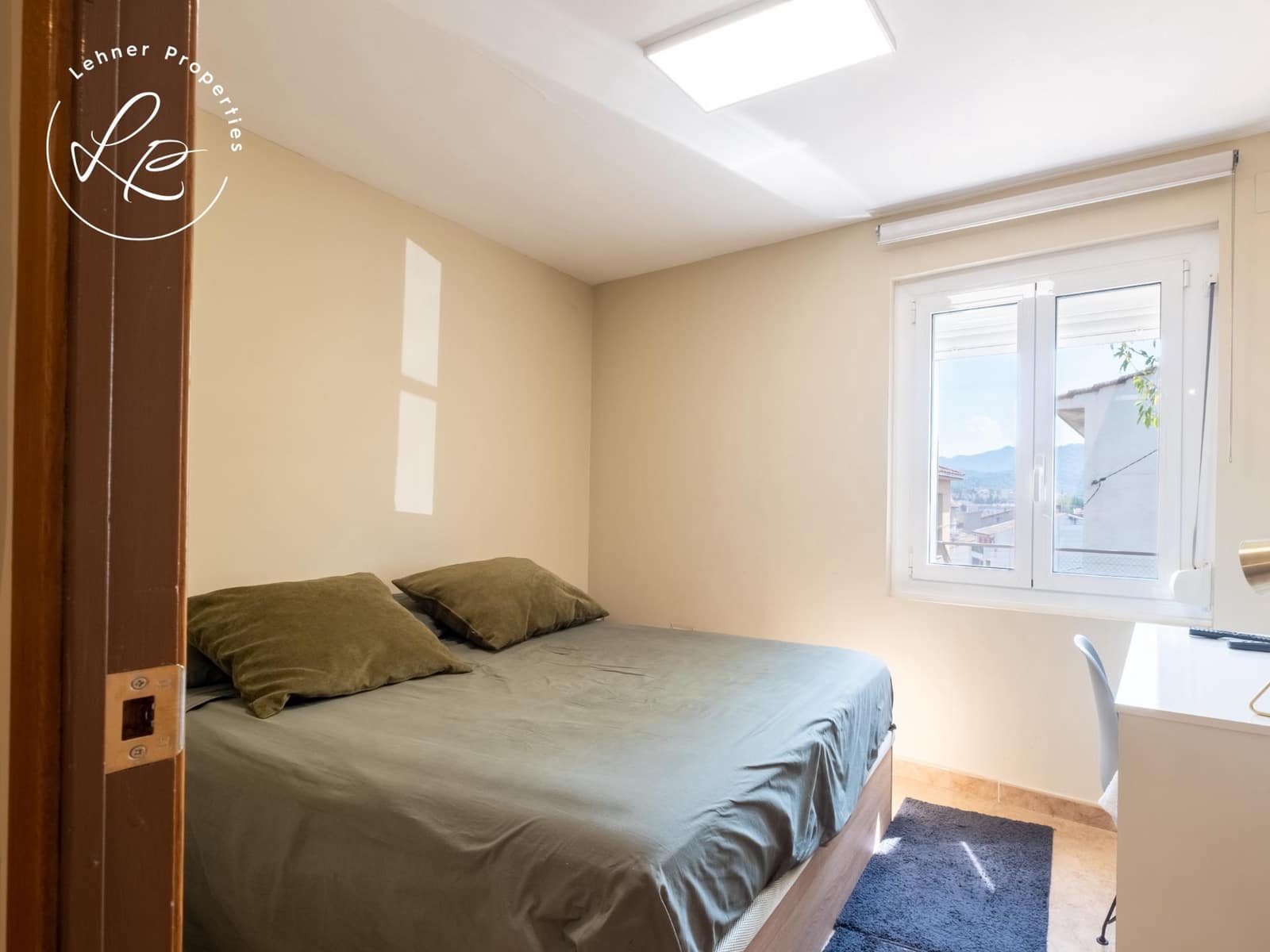 6 chambre Villa/Maison à vendre à Olot avec garage - 990 000 € (Ref: 10041144)