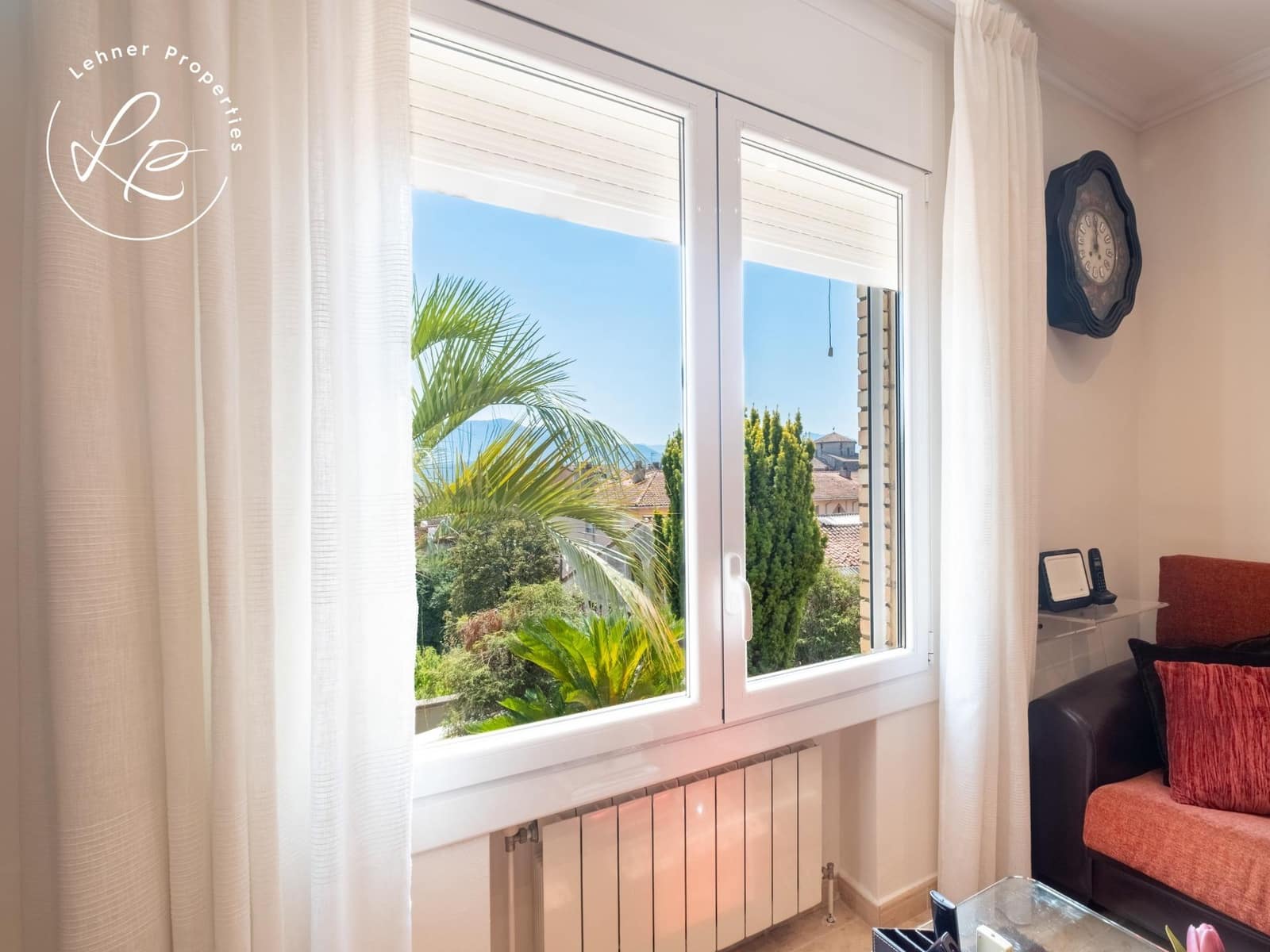 6 chambre Villa/Maison à vendre à Olot avec garage - 990 000 € (Ref: 10041144)