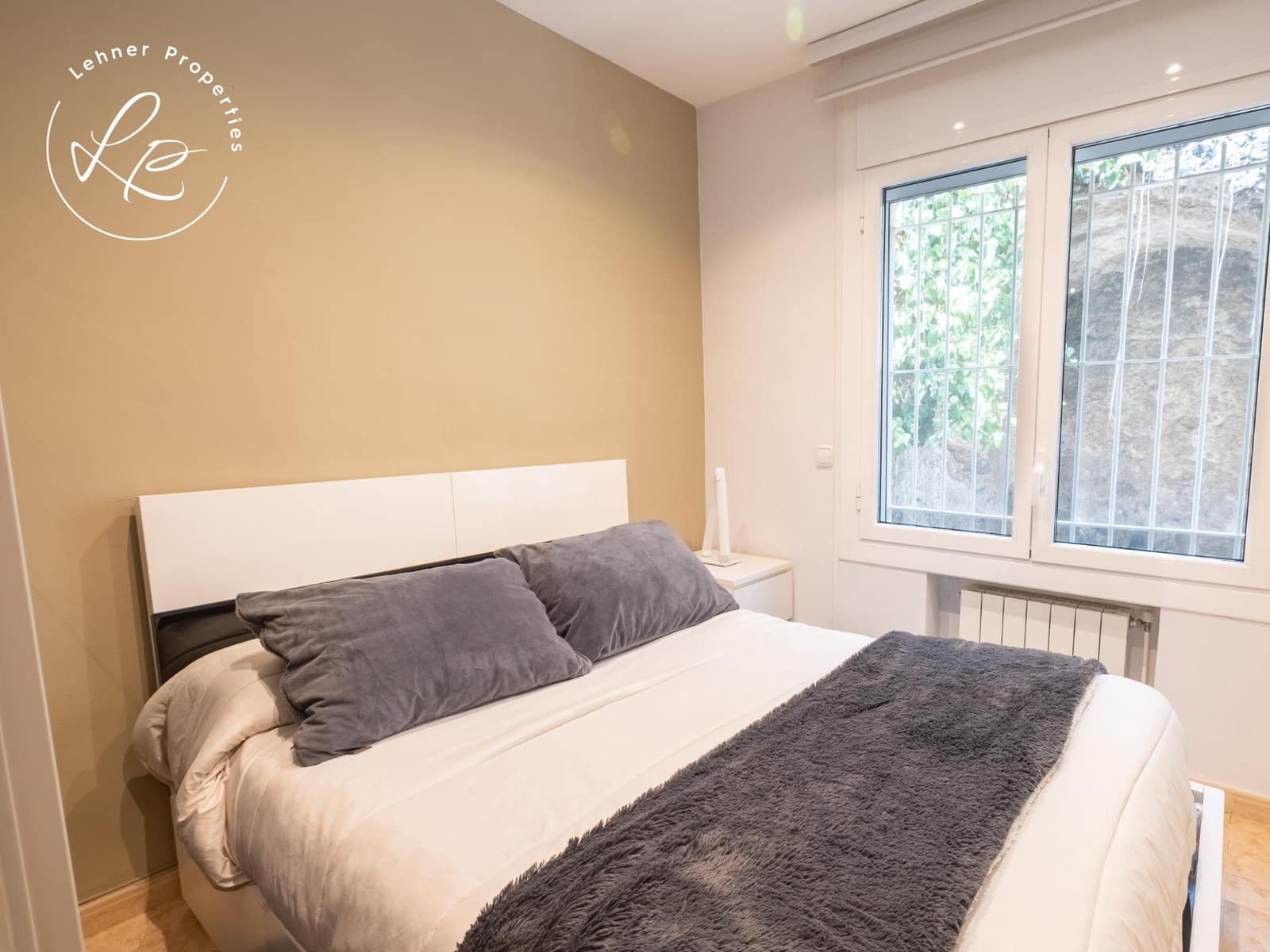 6 chambre Villa/Maison à vendre à Olot avec garage - 990 000 € (Ref: 10041144)