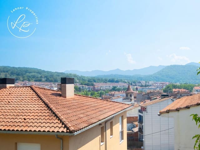 6 chambre Villa/Maison à vendre à Olot avec garage - 990 000 € (Ref: 10041144)