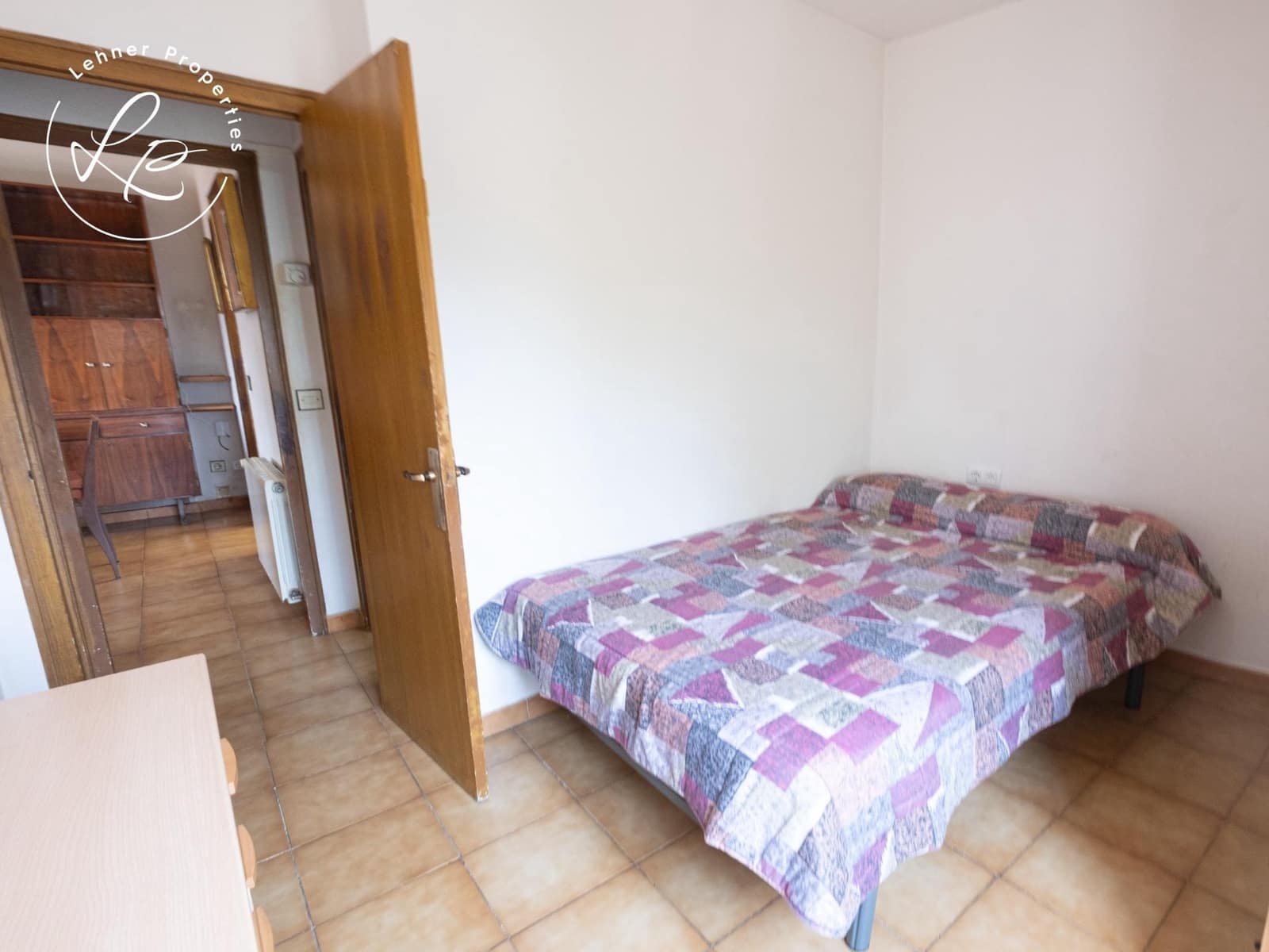 6 chambre Villa/Maison à vendre à Olot avec garage - 990 000 € (Ref: 10041144)