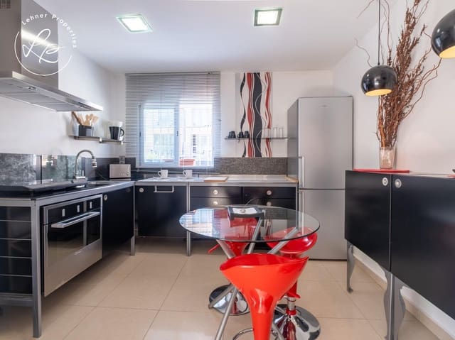 4 makuuhuone Huvila myytävänä paikassa Roses - 495 000 € (Ref: 10081245)