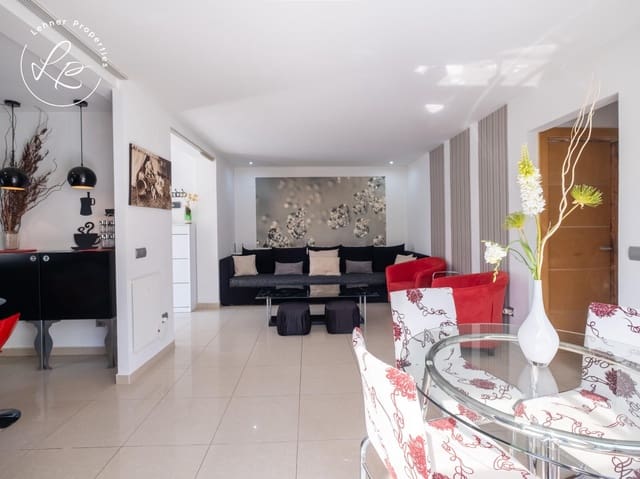 4 makuuhuone Huvila myytävänä paikassa Roses - 495 000 € (Ref: 10081245)