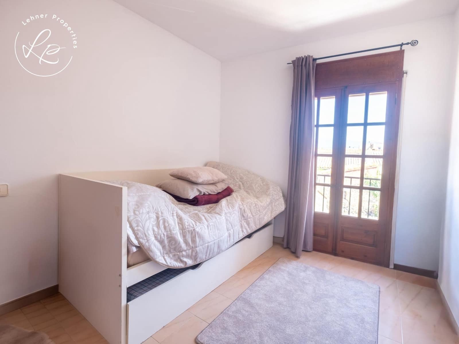 6 soveværelse Erhverv til salg i Garriguella - € 380.000 (Ref: 10183148)