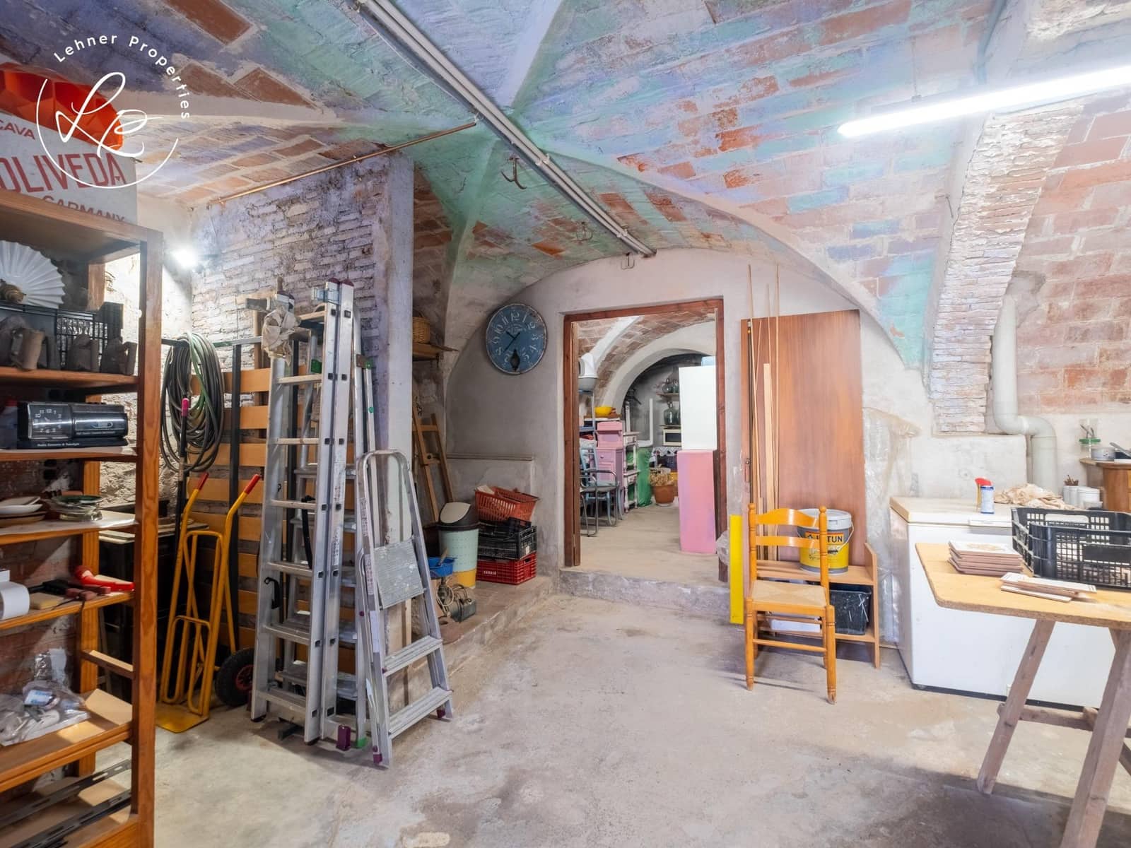 6 soveværelse Erhverv til salg i Garriguella - € 380.000 (Ref: 10183148)
