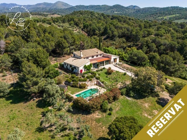 5 soveværelse Villa til salg i Garriguella med swimmingpool - € 750.000 (Ref: 6066103)