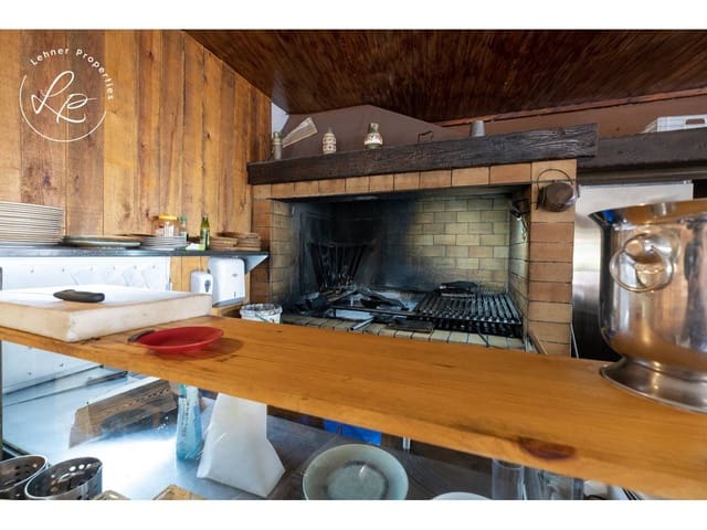 13 quarto Hotel para venda em Castelló d'Empúries - 750 000 € (Ref: 7972201)