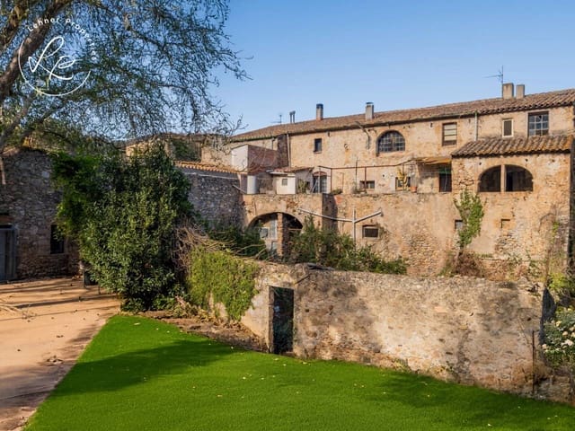 5 chambre Finca/Maison de Campagne à vendre à Boadella i les Escaules - 395 000 € (Ref: 8607985)