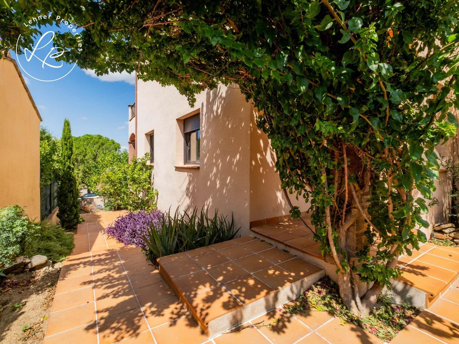 5 soverom Villa til salgs i Vilamaniscle - € 359 000 (Ref: 9431676)