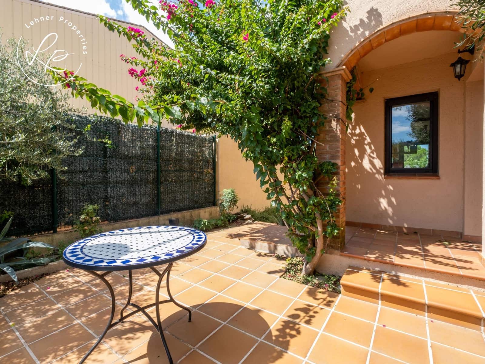 5 soverom Villa til salgs i Vilamaniscle - € 359 000 (Ref: 9431676)